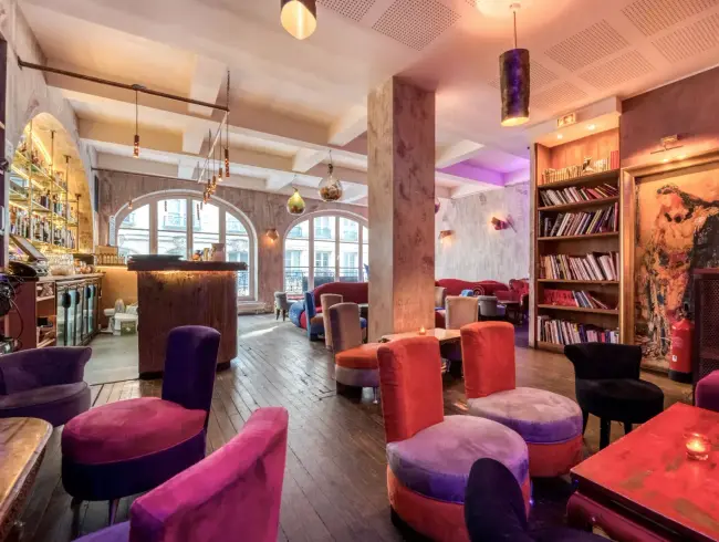 Mixology bar in the heart of Paris