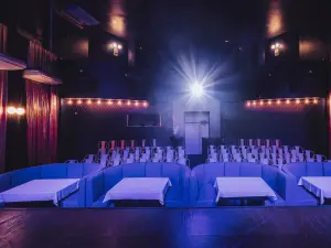 Cabaret-Théâtre Historique à Marseille