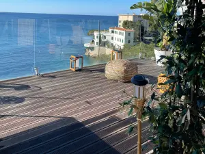 Superbe toit avec vue sur la mer - parfait pour les événements et les photoshoots