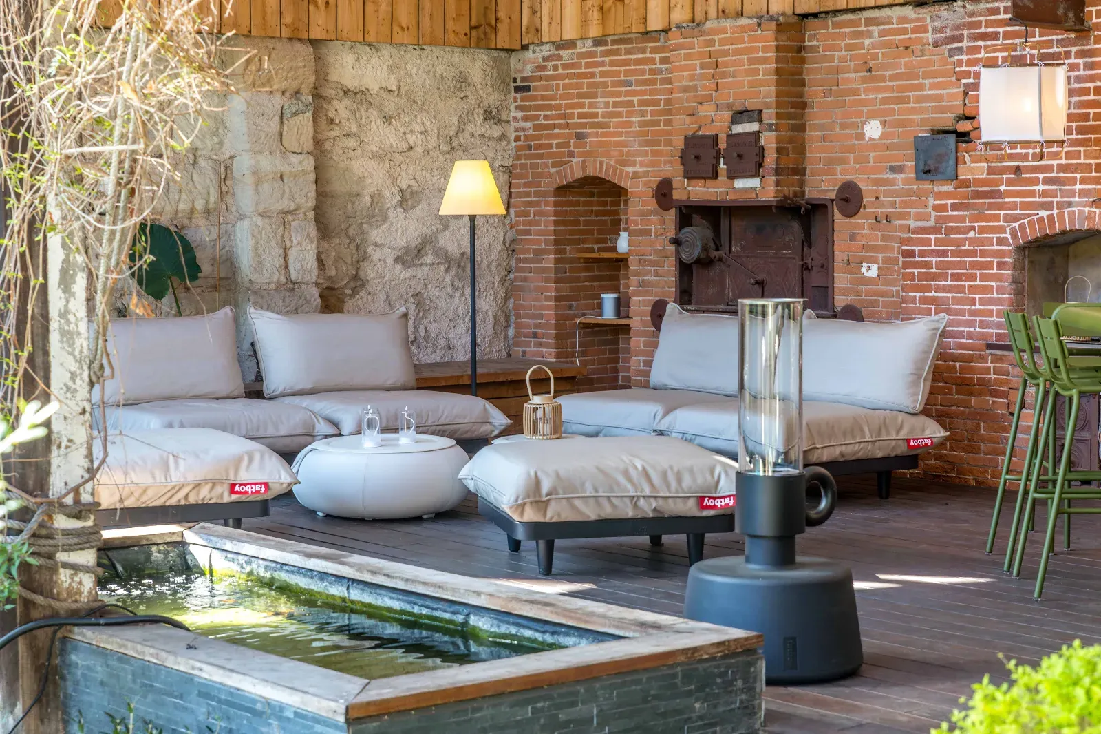 Exceptional loft with terrace, privacy and inspiration in the heart of the city - the ideal space for your business events in Brive