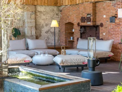 Exceptional loft with terrace, privacy and inspiration in the heart of the city - the ideal space for your business events in Brive