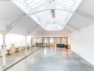 Un Espace Événementiel Unique avec Verrière au Cœur du Marais