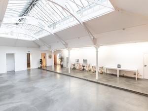 Un Espace Événementiel Unique avec Verrière au Cœur du Marais