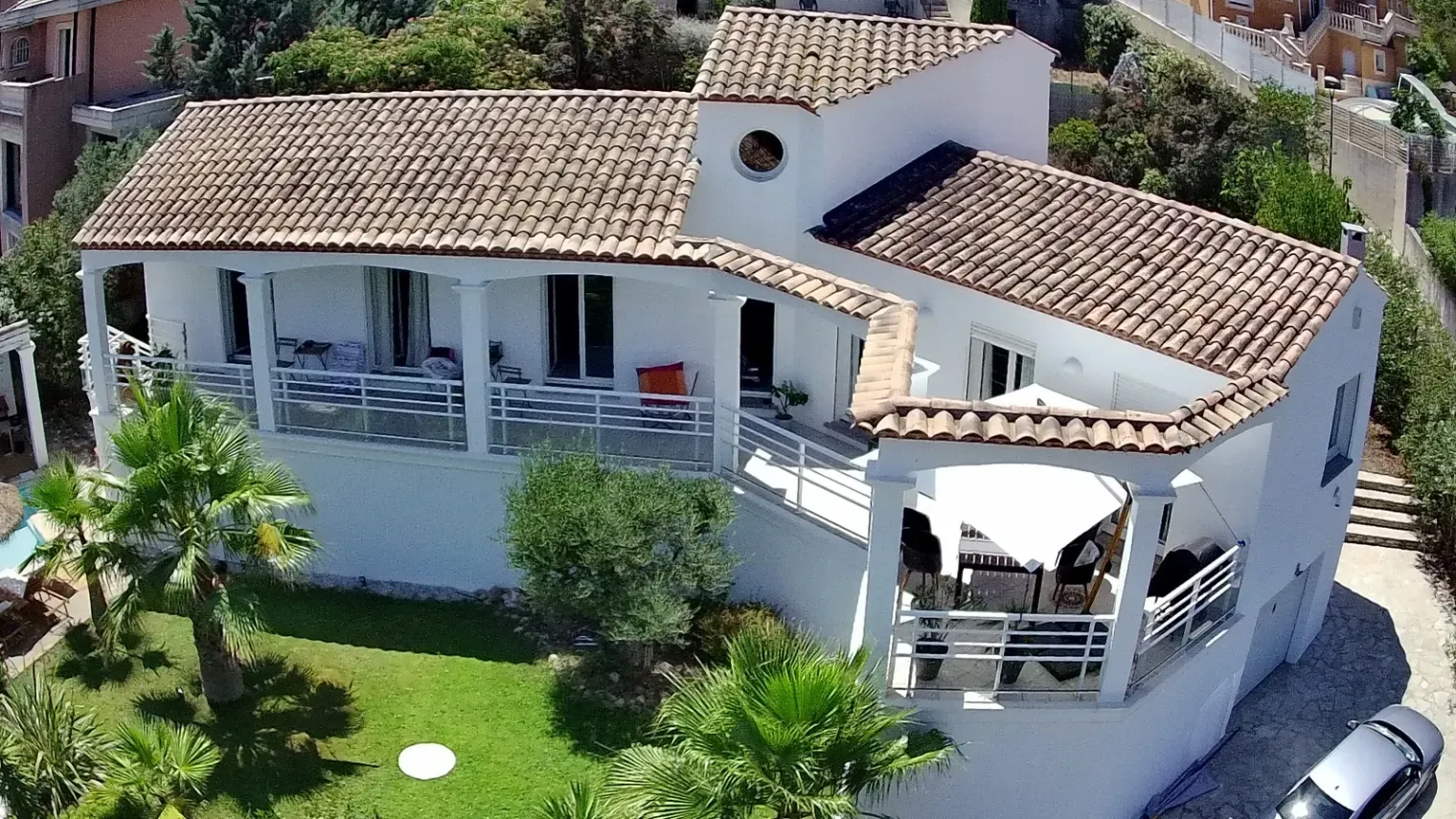 Luxury Villa with Pool & Golf View near Montpellier