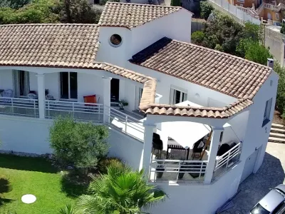 Luxury Villa with Pool & Golf View near Montpellier