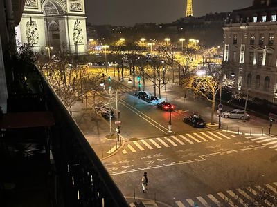 Modern Parisian Flat with Arc de Triomphe & Eiffel Tower Views