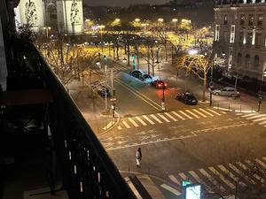 Appartement Parisien Moderne avec Vue sur l'Arc de Triomphe et la Tour Eiffel