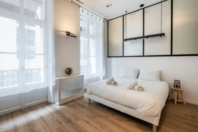 Luxury Renovated Loft in Cannes with Balconies & Sonos System