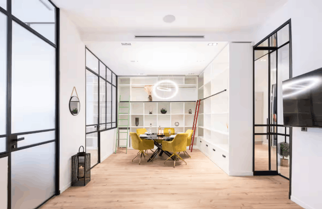 Luxury Renovated Loft in Cannes with Balconies & Sonos System