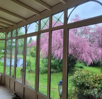 Maison en pierre meulière exceptionnele, début 1900, située à 50 km de Paris