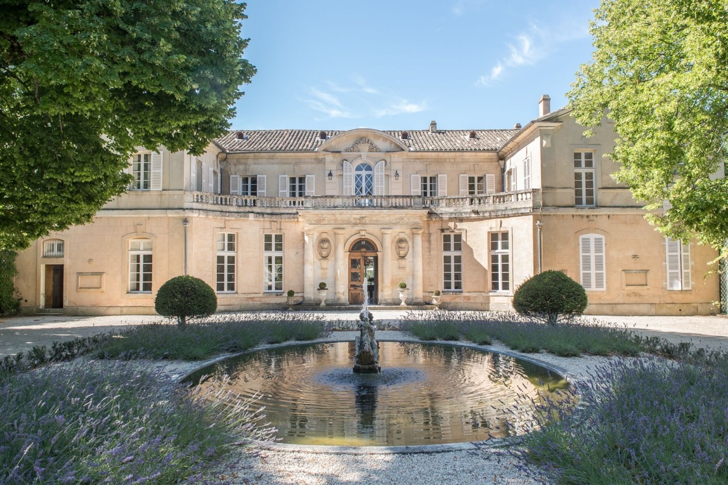 Breathtaking neoclassical Chateau from the 18th century