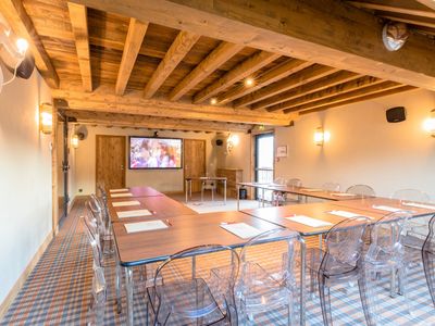 Le Grenier: A warm and flexible seminar room