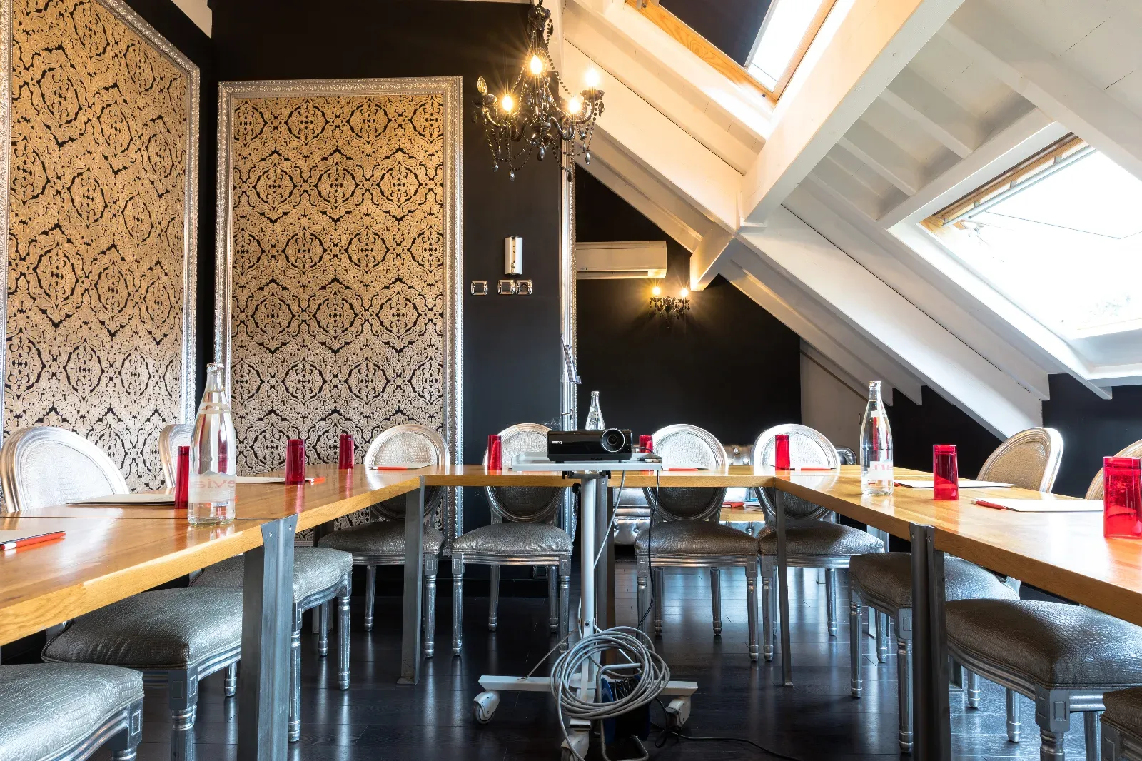 An elegant and intimate meeting room with baroque decor