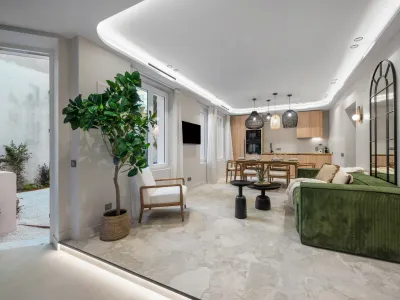 Modern 3-Bedroom Cannes Apartment with Garden Near Palais