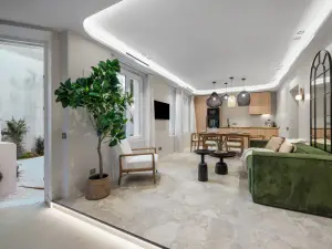 Modern 3-Bedroom Cannes Apartment with Garden Near Palais