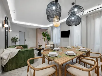 Modern 3-Bedroom Cannes Apartment with Garden Near Palais