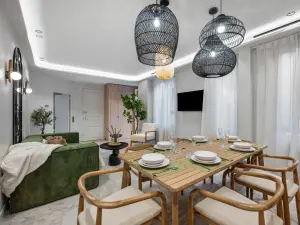 Modern 3-Bedroom Cannes Apartment with Garden Near Palais
