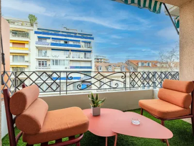 Stylish 3-Bedroom Apartment in Central Cannes Near Palais