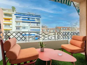 Appartement stylé 3 chambres au centre de Cannes – Près du Palais