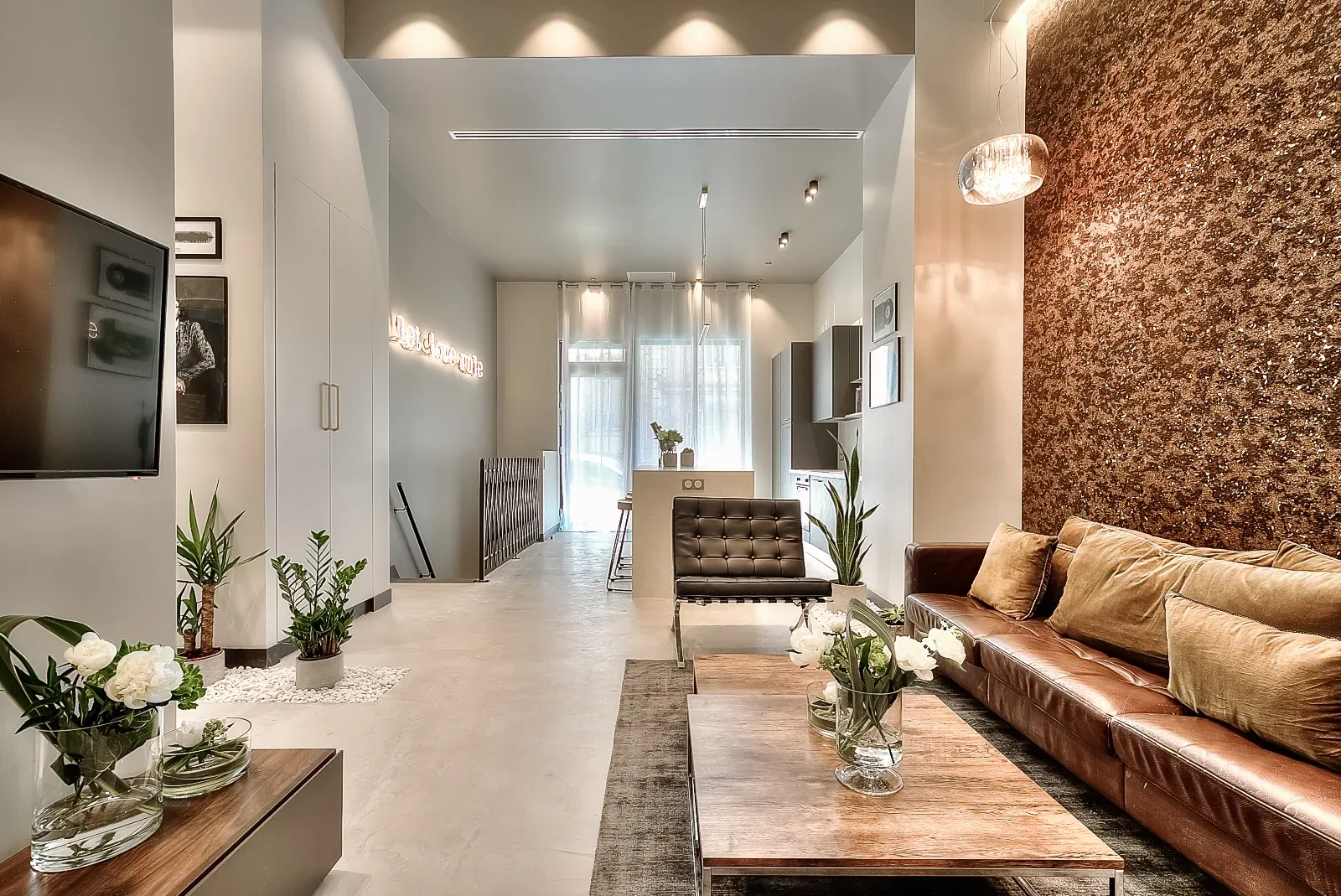 Stylish Music-Inspired Cannes Apartment Near Palais