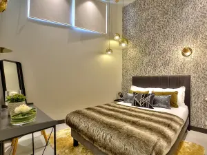 Stylish Music-Inspired Cannes Apartment Near Palais