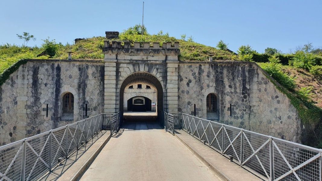 Unique Event Venue in Lyon's Forest
