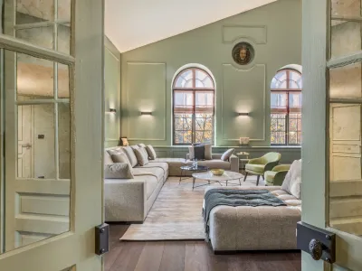 Magnificent 5-star establishment on Ile Barbe