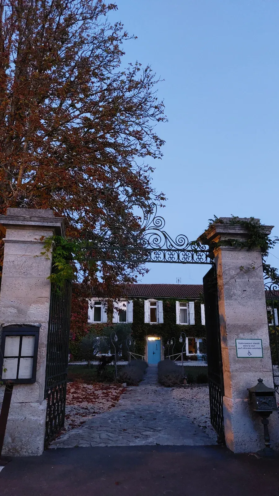 Domaine Exclusif avec Lac Privé pour Événements à Dirac