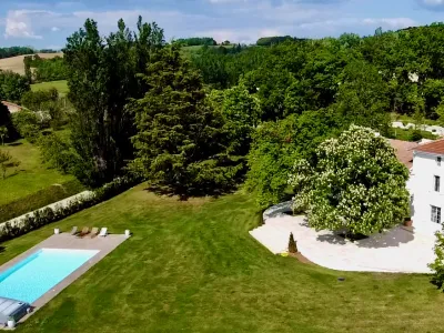 An exceptional estate for your events in a green setting