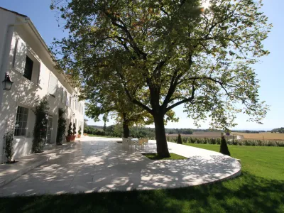 An exceptional estate for your events in a green setting