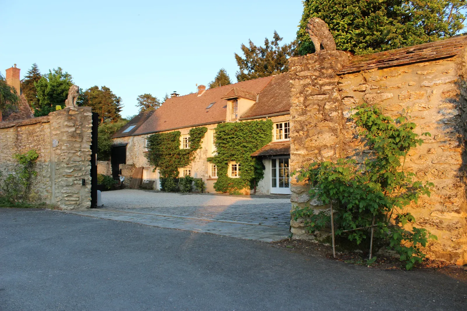 Old 18th-century mill: a natural interlude