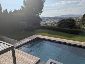 Villa Cannes Californie near town centre