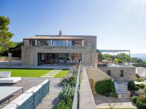Superbe villa contemporaine à Gordes