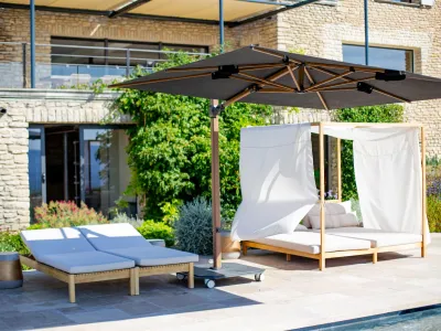 Superb contemporary villa in Gordes