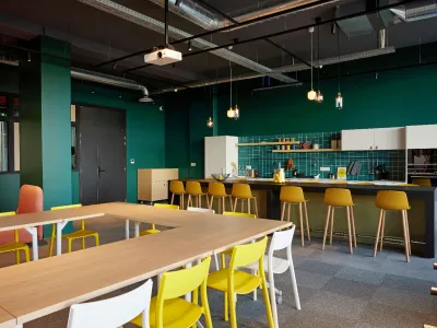 Unique Event Venue in Labège: Seminar Rooms, Rooftop & Recording Studio