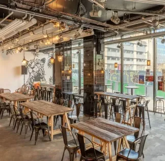 Parisian third-party venue