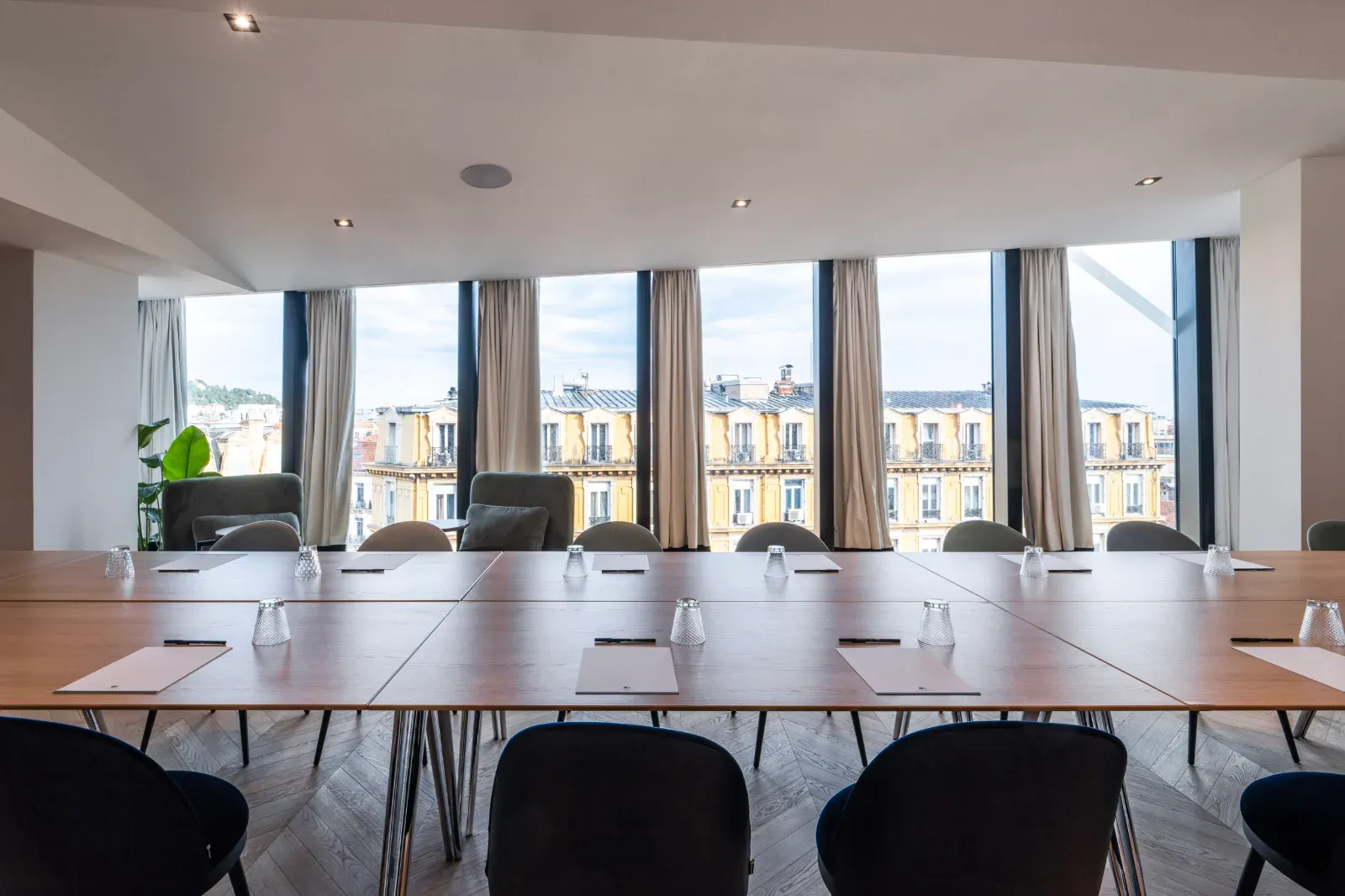 Salle de Conférence Moderne à Nice | Salle d'Événements d'Hôtel