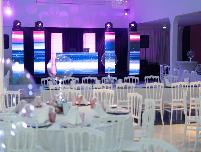 Salle de réception pour une ambiance chic et soignée