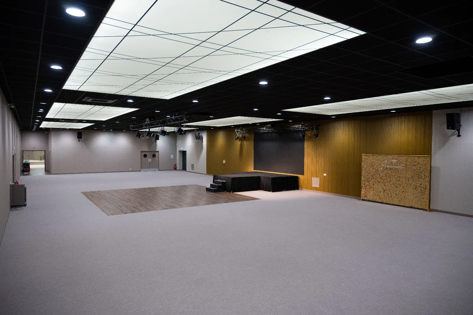 A bright, well-equipped multi-purpose hall for all types of events