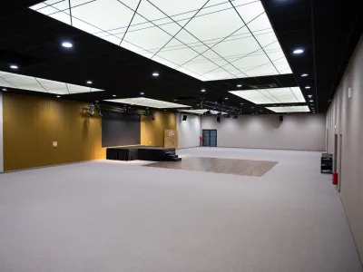 A bright, well-equipped multi-purpose hall for all types of events