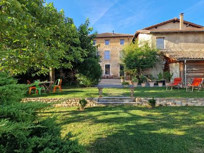 Jardin Privatif avec Piscine pour Événements à Saint-Germain-au-Mont-d'Or