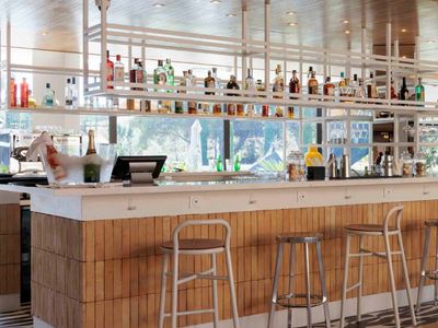 Modern Event Venue in Marseille with Lush Parkland Setting