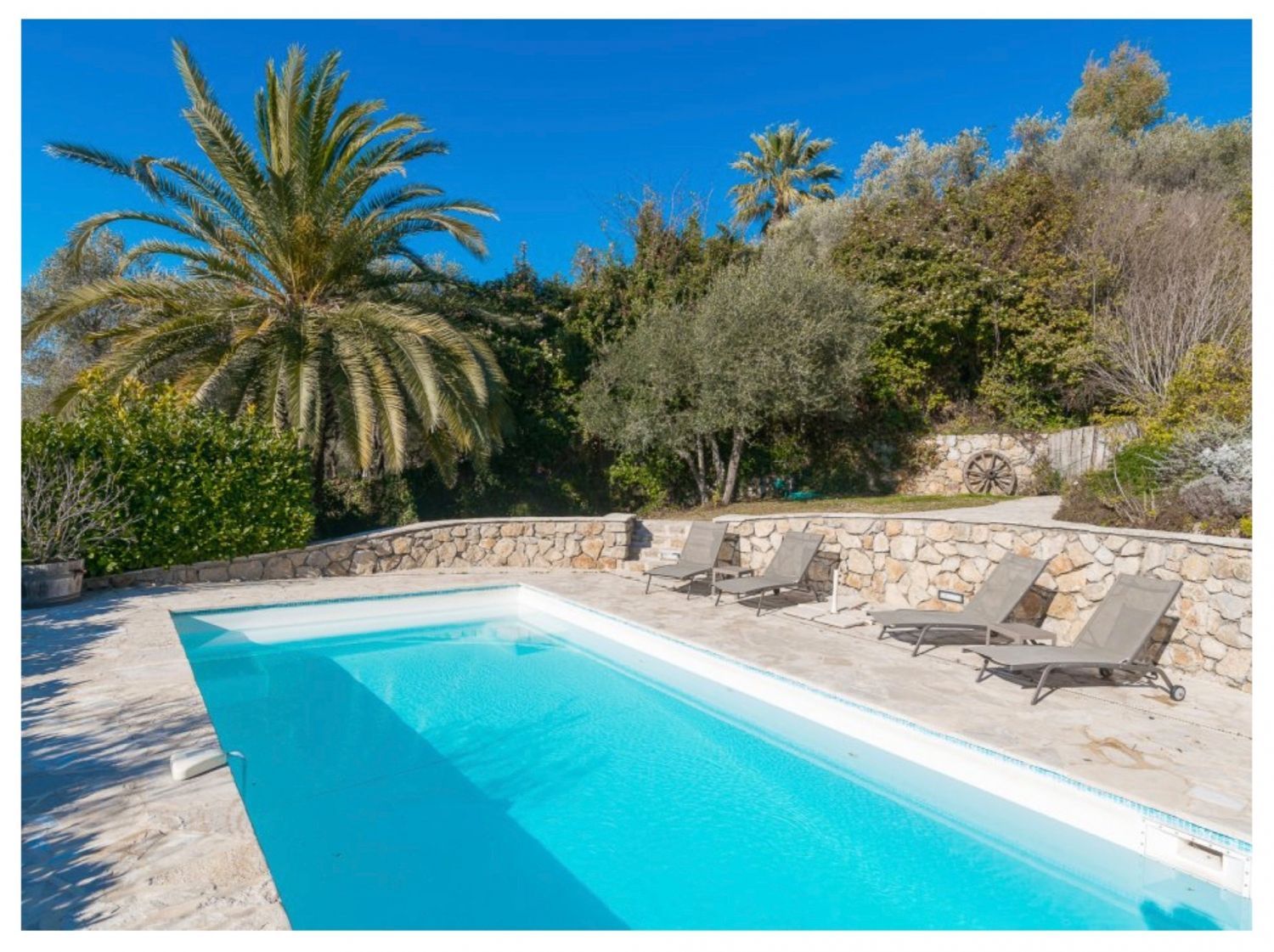 Mas provençal rénové avec vue sur la mer et piscine près de Cannes