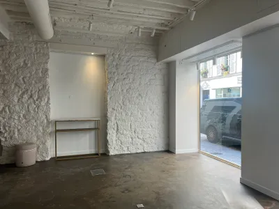 Pop Up Store / Gallery - Paris Le Marais