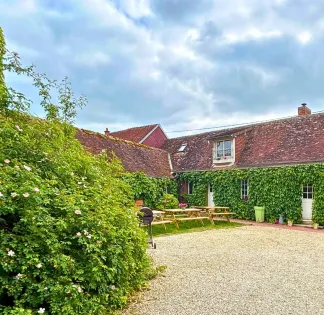 Rustic Gîtes in Picardy: Perfect for Seminars & Retreats