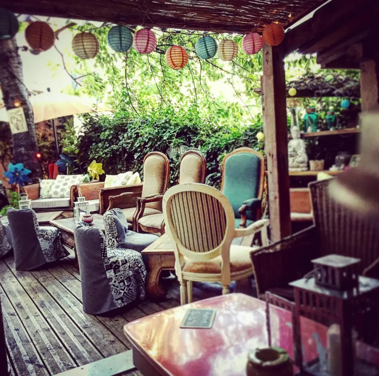 Chic Garden Venue in Cannes for Intimate Events & Dinners
