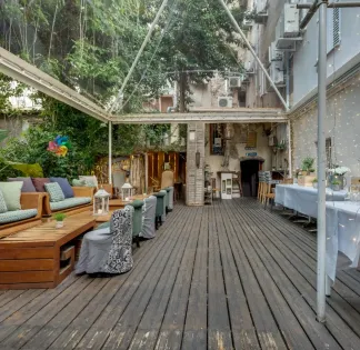 Chic Garden Venue in Cannes for Intimate Events & Dinners