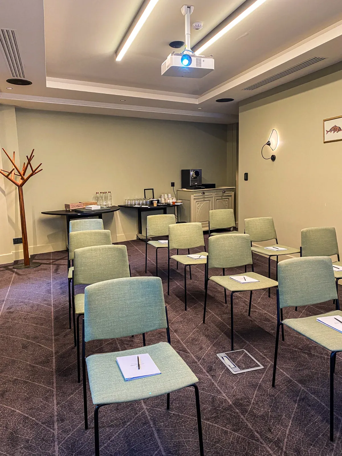 Intimate meeting room 35 m² room