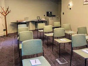 Intimate meeting room 35 m² room