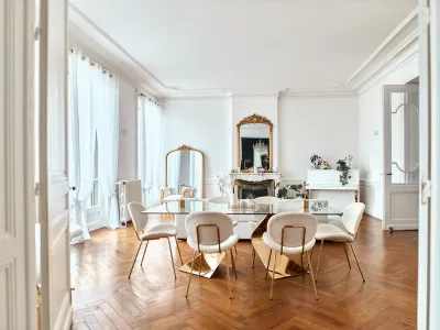 Exceptional / luxury Haussmann flat